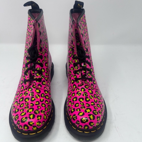 NWB! Dr.Martens Clash Pink Loud Leopard Smooth 1460 Lace Up Boots US 6/EU 37 - Picture 2 of 6